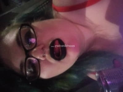 Justyna - escort Pasym