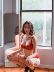 Chloe - escort Żychlin