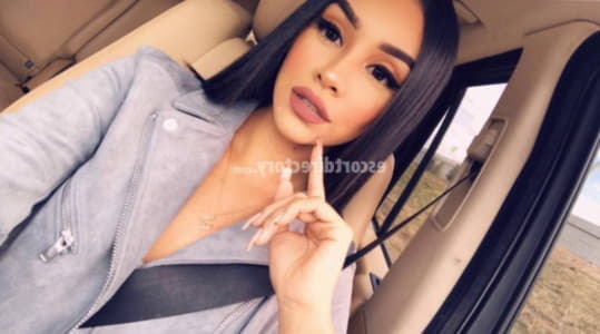 Nicole - escort Debrzno