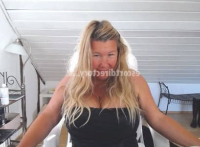 Ewelina - escort BrzegDolny